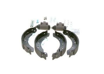 Bosch 0 204 113 735 <span>тормозные колодки задние</span>