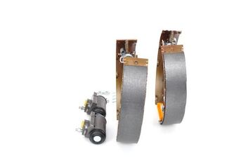 Bosch 0 204 114 034 <span>тормозные колодки задние</span>