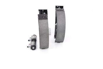 Bosch 0 204 114 687 <span>тормозные колодки задние</span>