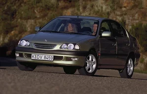 Лампы Toyota Avensis Avensis / 1 пок. / T22