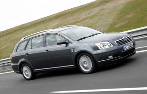 Лампы Toyota Avensis Avensis / 2 пок. / T25 / универсал