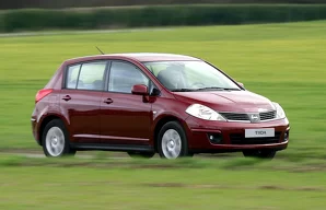 Лампы Nissan Tiida Tiida / C11 / хэтчбек / рестайлинг