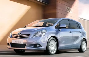 Лампы Toyota Verso Verso / 1 пок.