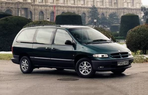 Лампы Chrysler Voyager Voyager / 3 пок.