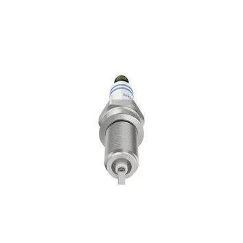 Bosch Standard Super <span>свеча зажигания 0 242 135 527 YR7NE</span>
