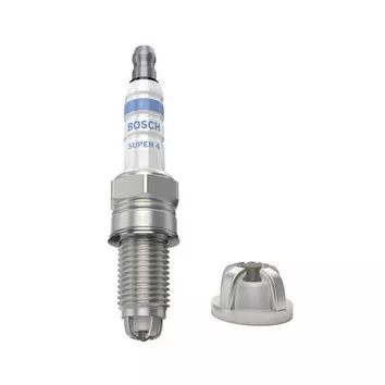 Bosch Super 4 <span>свеча зажигания 0 242 132 501 YR78X</span>