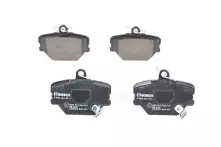 Передние тормозные колодки Bosch  0 986 424 471