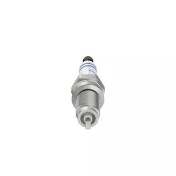 Bosch Double Platinum <span>свеча зажигания 0 242 135 510 YR7LPP332W</span>