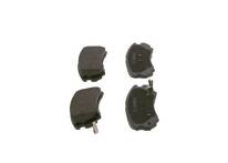 Передние тормозные колодки Bosch  0 986 424 815