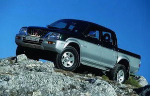 Лампы Mitsubishi L200 L200 / 3 пок.