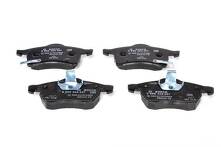 Передние тормозные колодки Bosch  0 986 424 457