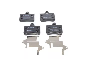 Bosch 0 986 424 580 <span>тормозные колодки задние</span>