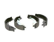 Задние тормозные колодки Bosch  0 986 487 627