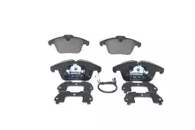 Передние тормозные колодки Bosch  0 986 494 371