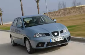 Лампы Seat Ibiza Ibiza / 3 пок. / рестайлинг