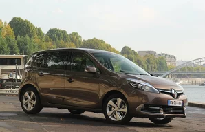 Лампы Renault Scenic Scenic / 3 пок. / рестайлинг