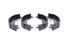 Задние тормозные колодки Bosch  0 986 487 957